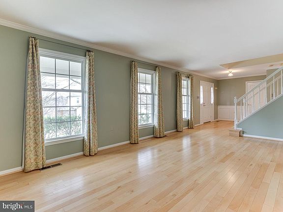 3rd image of 13409 Glen Taylor Ln