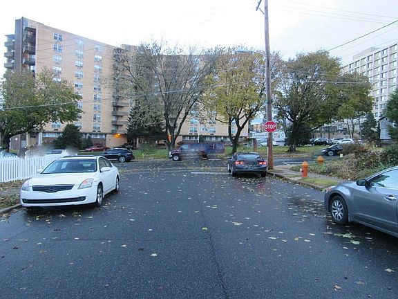 5th image of 8850 Bradford St