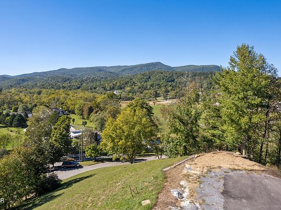 2nd image of 81 Stone Wood Way Lot 81