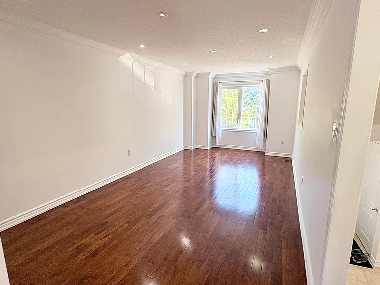 1591 S Parade Ct — Photo 26