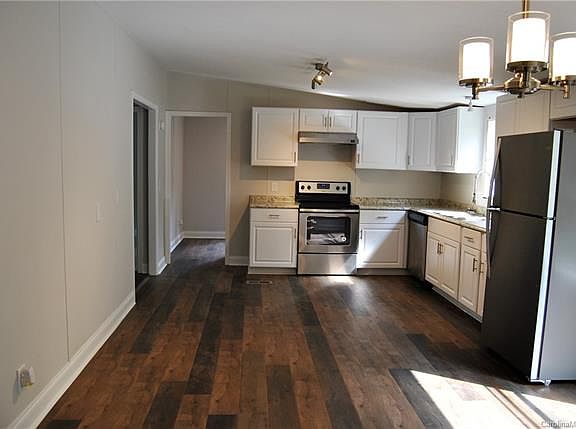 4th image of 196 Courtney Place Ln