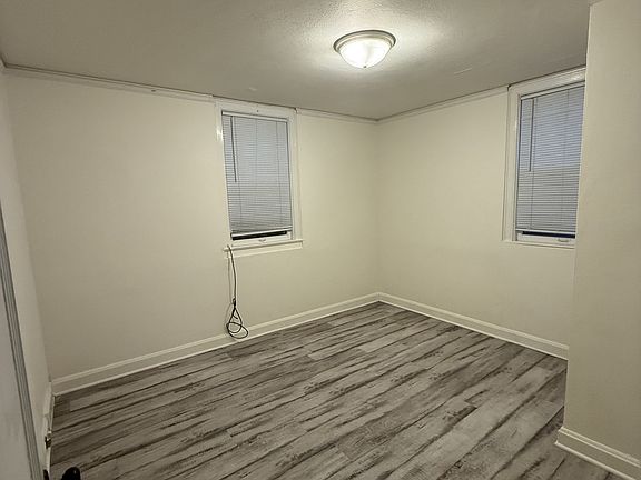 3rd image of 213 S Spring Ave #5