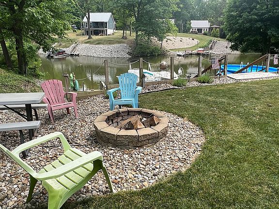 3rd image of 330 Portage Path