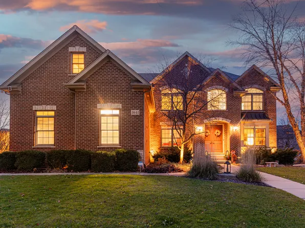 1641 Barkei Dr, Batavia, IL 60510