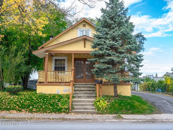 1730 Hamburg Street, Schenectady, NY 12304