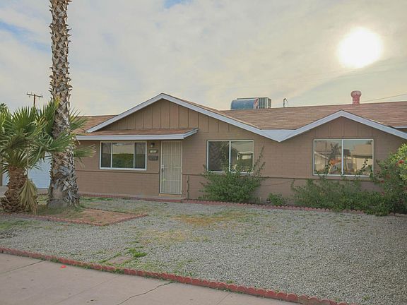 3rd image of 7352 N 39th Ave