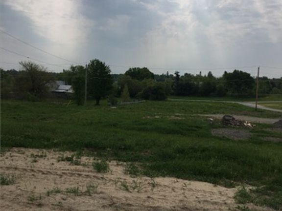 2nd image of Pleasatview Dr