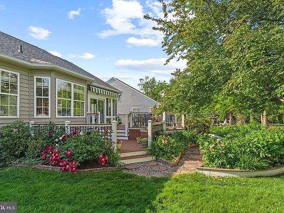 3rd image of 35595 Cedar Valley Ln