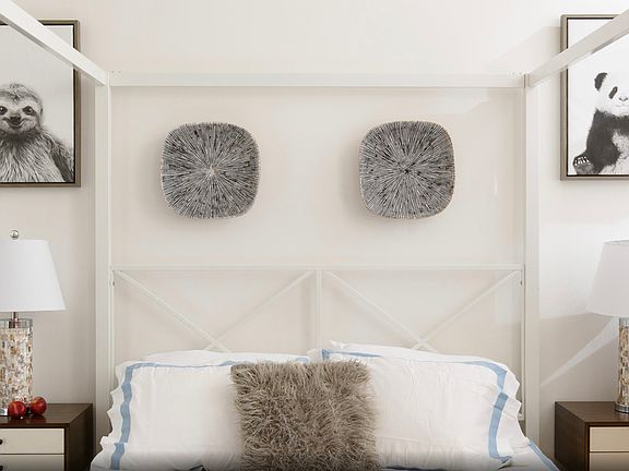 4th image of 517 W 45th St #4C