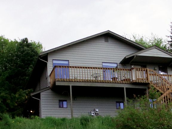 2nd image of 410 Lupine Dr