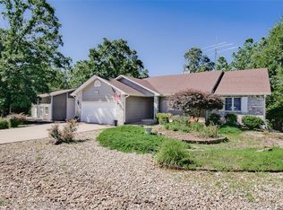 32 Kirkcolm Dr, Bella Vista, AR 72715