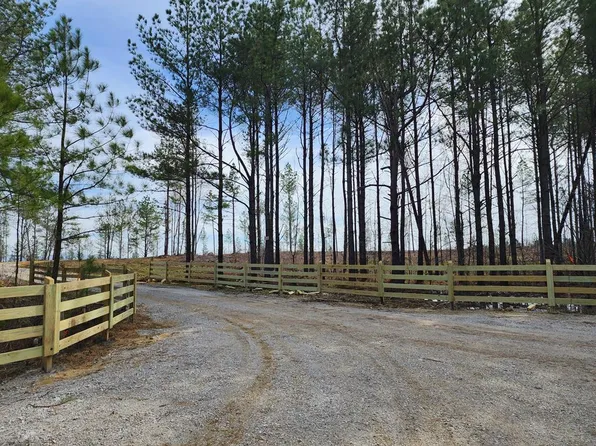 7 Boone Ln, Sunbright, TN 37872