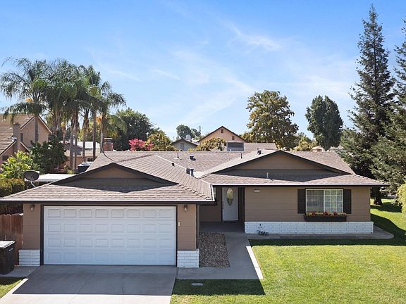 2nd image of 2225 Spring Dr