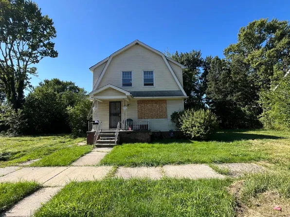 9205 Woodhall St, Detroit, MI 48224