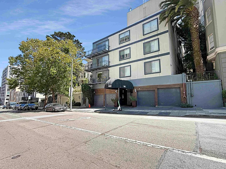 1885 Jackson St #403 — Photo 32