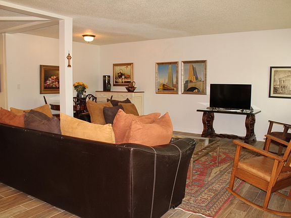 5th image of 356 Crestmont Dr