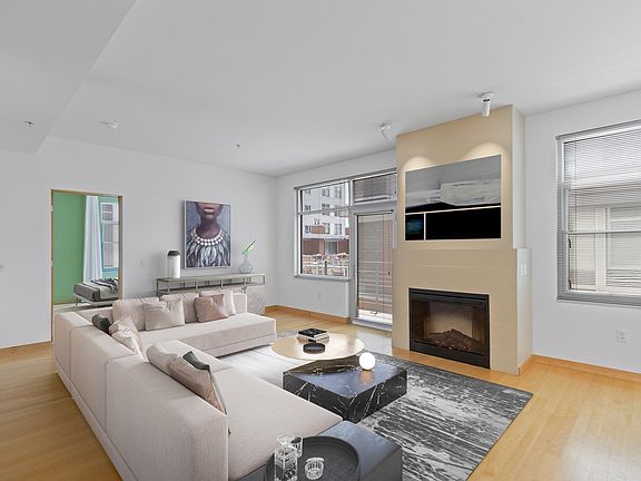 2nd image of 309 W Washington Ave Unit 414
