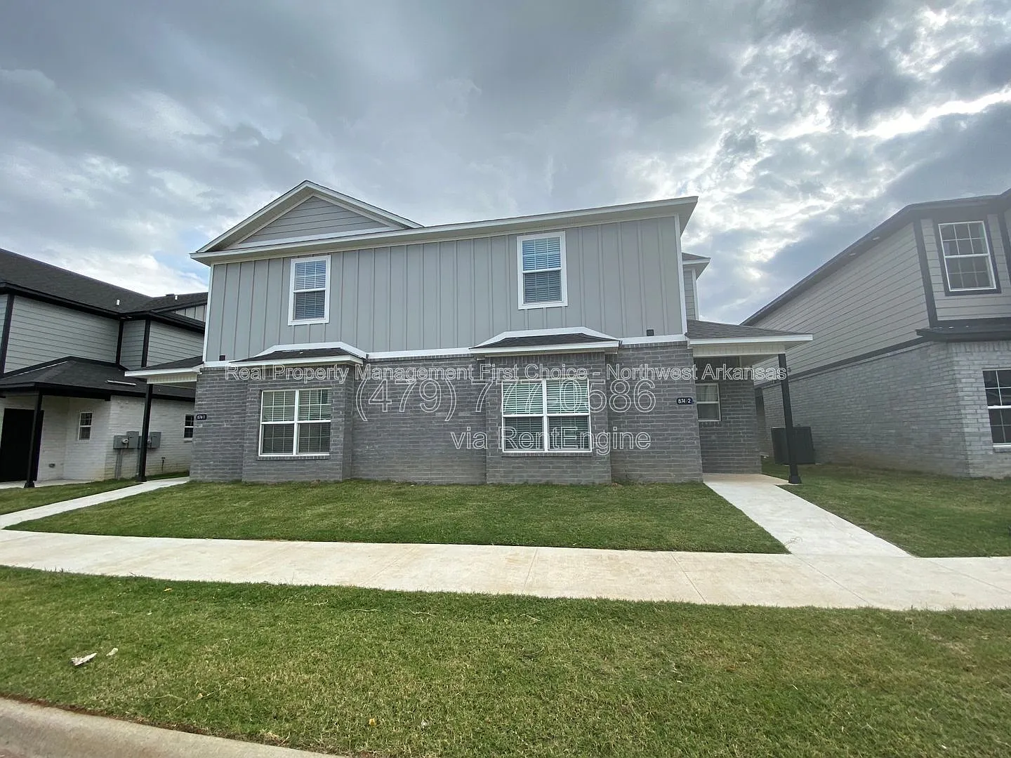 4 bed, 4.5 bath, 2011 sqft, $2,400 — Photo 2