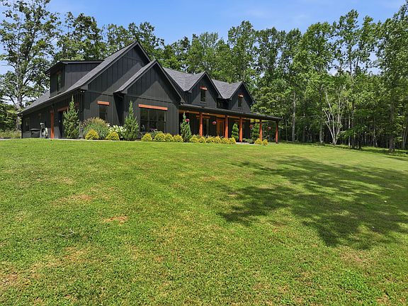 3rd image of 7451 Sleepy Hollow Rd