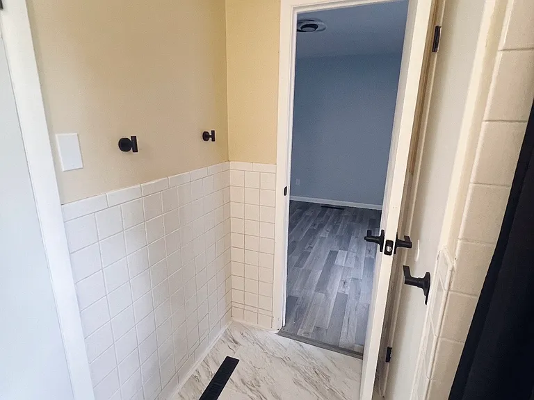 1688 Clyde Pl — Photo 10