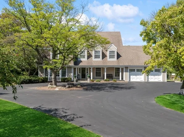 170 Enid Ln, Northfield, IL 60093