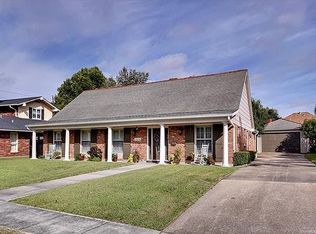 5414 Sutton Pl, New Orleans, LA 70131