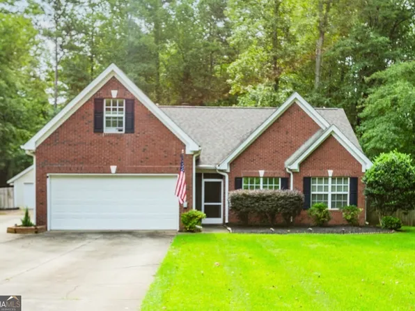 5300 Valley Forest Way, Flowery Branch, GA 30542