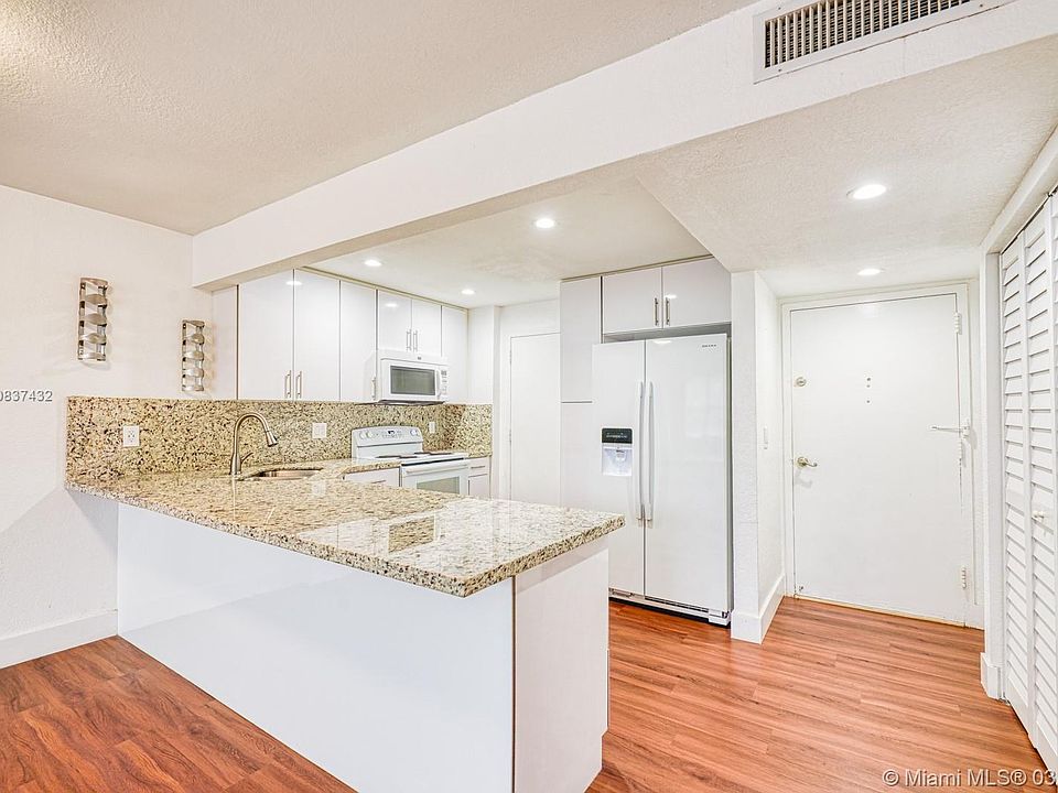 1st image of 9001 SW 77th Ave #203