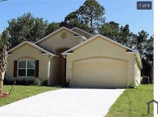 135 Melton Ave, Sebastian, FL 32958