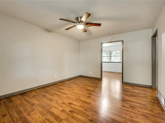 4th image of 4704 Albermarle Dr