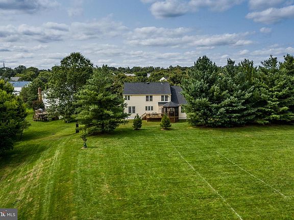 4th image of 20832 Mintwood Ct