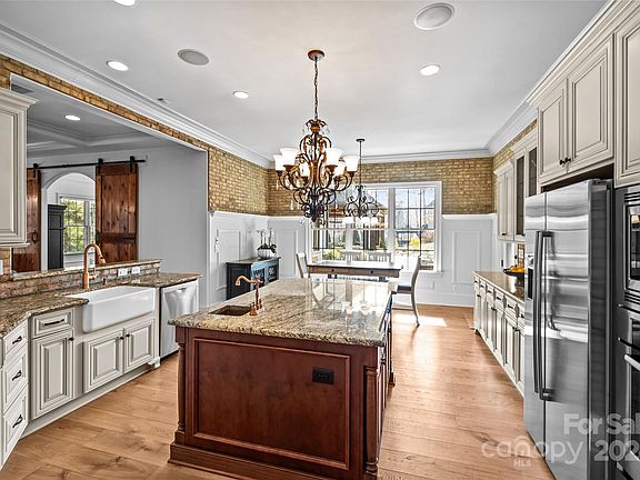5th image of 8308 Skye Lochs Dr