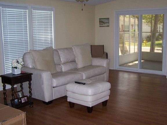 4th image of 1212 La Paloma Dr