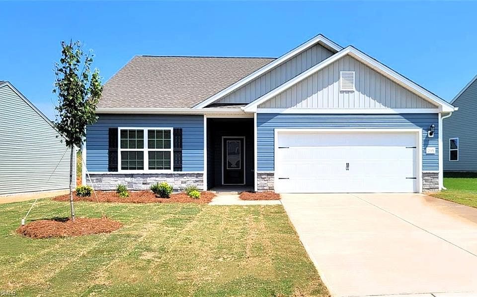 1st image of 235 Macintosh Dr