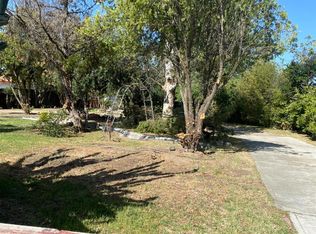 911 Baldwin Rd, Bakersfield, CA 93304