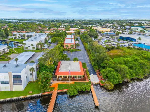 1982 SW Palm City Road #I, Stuart, FL 34994