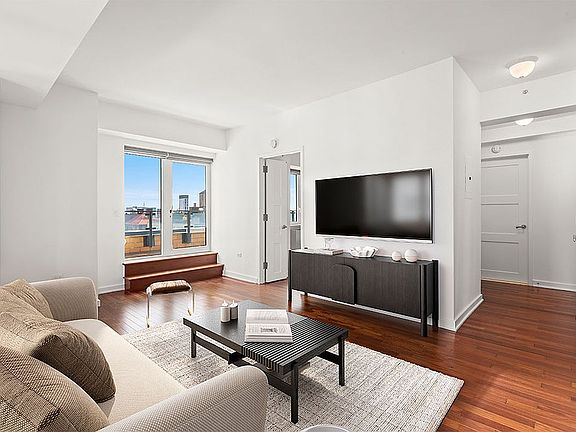 2nd image of 425 5th Ave APT 28A