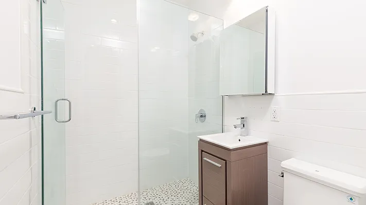 Rented by Nooklyn NYC LLC | media 49