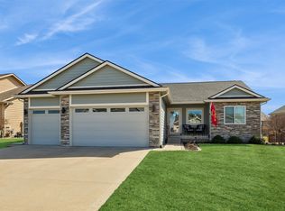 14818 Coyote Dr, Urbandale, IA 50323