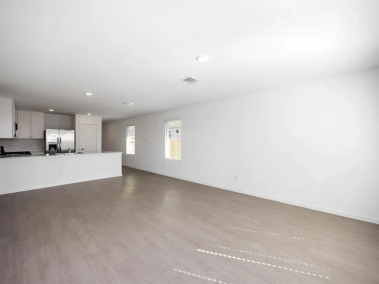 4930 Valencia Frst — Photo 6