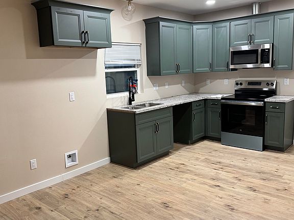 4th image of 6579 Howe St