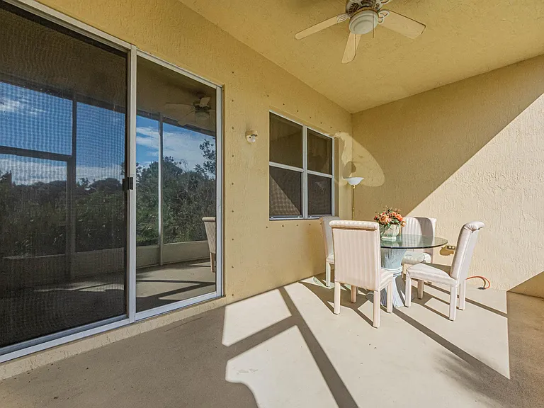 Covered patio, preserve view