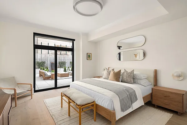 Sold by Compass | media 10