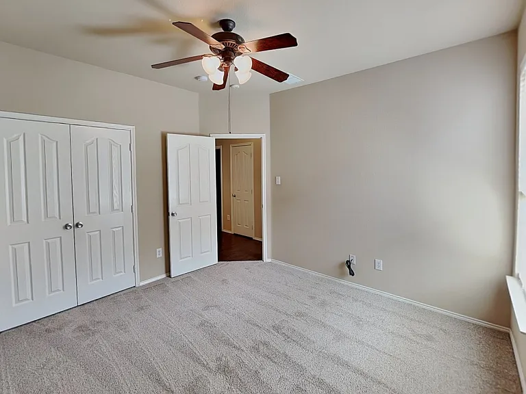 10649 Vista Heights Blvd — Photo 14