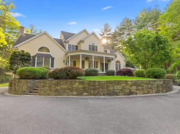 220 Berry St, Wrentham, MA 02093