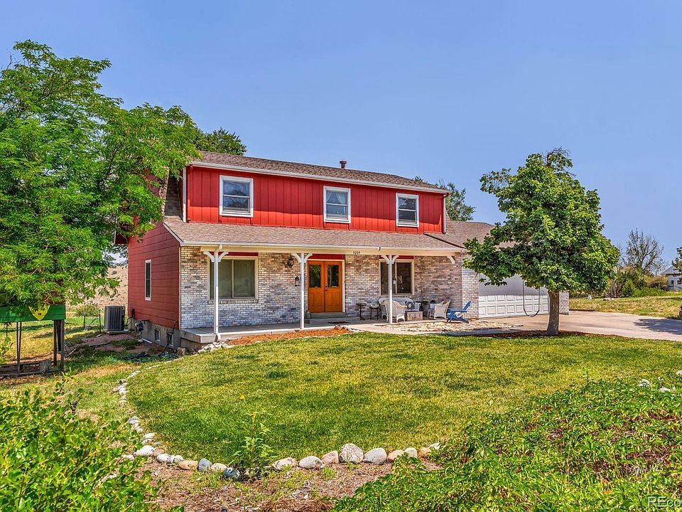 1st image of 1004 Ridgeview Place