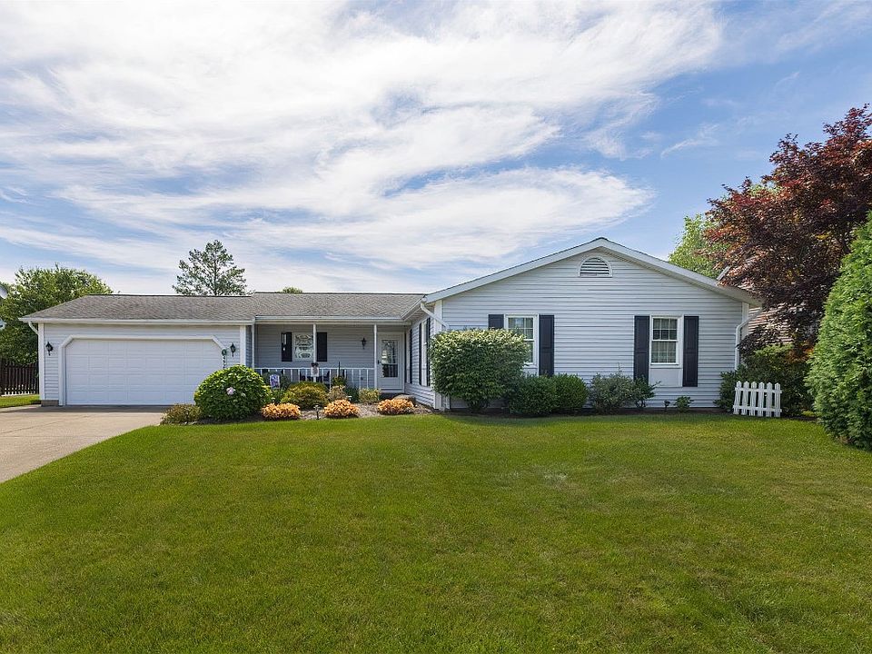 1st image of 4927 King Arthur Dr