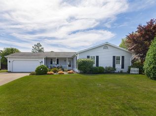 4927 King Arthur Dr, Erie, PA