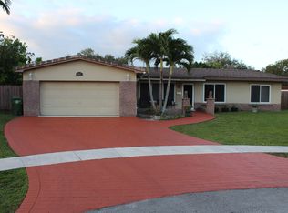 8650 NW 23rd St, Pembroke Pines, FL 33024