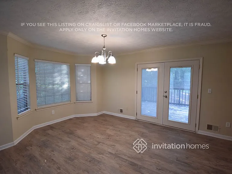 113 Carrollwood Dr — Photo 3